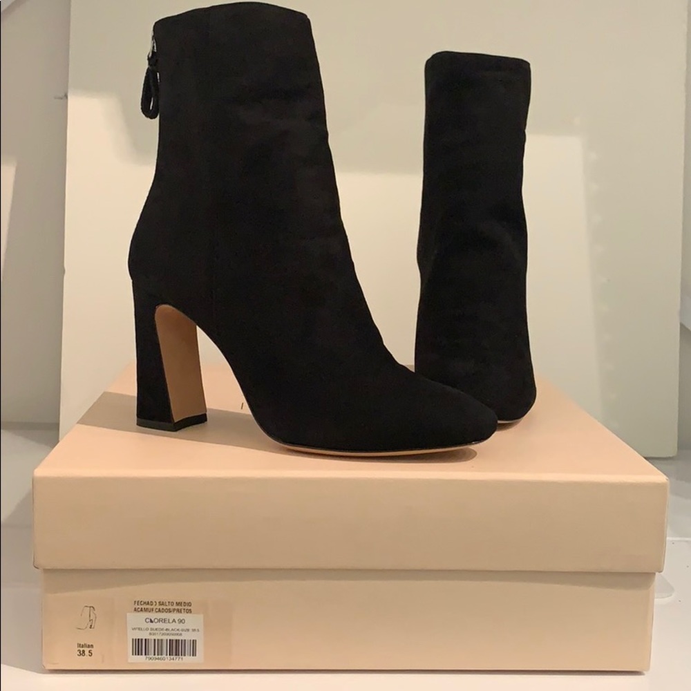 Alexander Birman suede ankle boots. New!